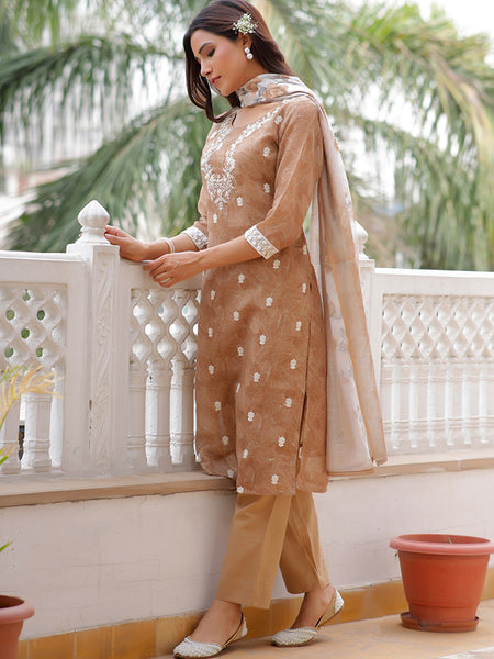 Women Linen Kurta Embroidered kurta set with solid pants & dupatta