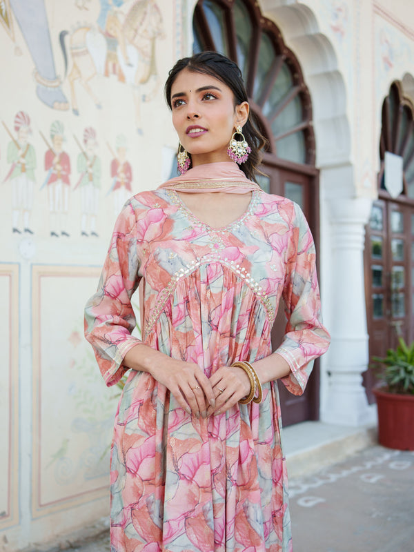 Women  Peach  Muslin kurta with  handwork embroidery, solid bottom & Dupatta Set