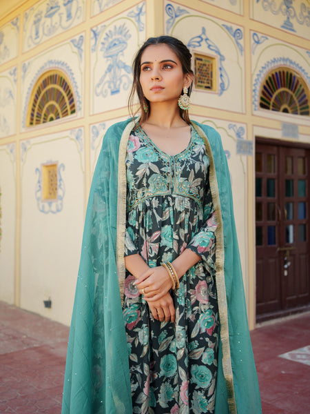 Women Muslin kurta with bead work embroidery , solid bottom & Dupatta Set