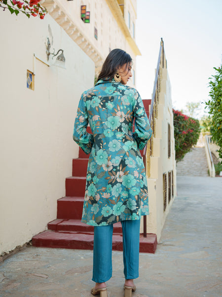 Women Teal Blue Muslin Tucks kurta with sequence Shirt Collar & Solid Bottom Set