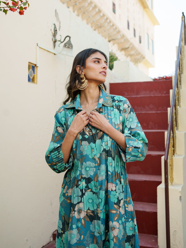 Women Teal Blue Muslin Tucks kurta with sequence Shirt Collar & Solid Bottom Set
