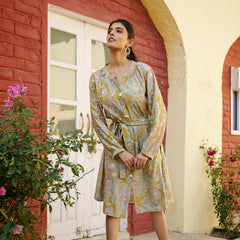 Women Muslin Floral Printed  Knee length Dress with Belt