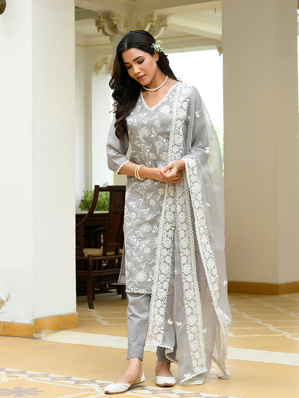 Women linen embroidered solid kurta set with solid pants & chiffon embroidered dupatta