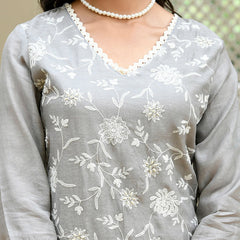 Women linen embroidered solid kurta set with solid pants & chiffon embroidered dupatta