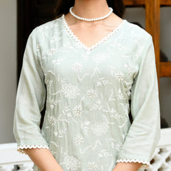 Women linen embroidered solid kurta set with solid pants & chiffon embroidered dupatta
