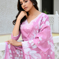 Women kota doria embroidered solid kurta set with solid pants & printed dupatta