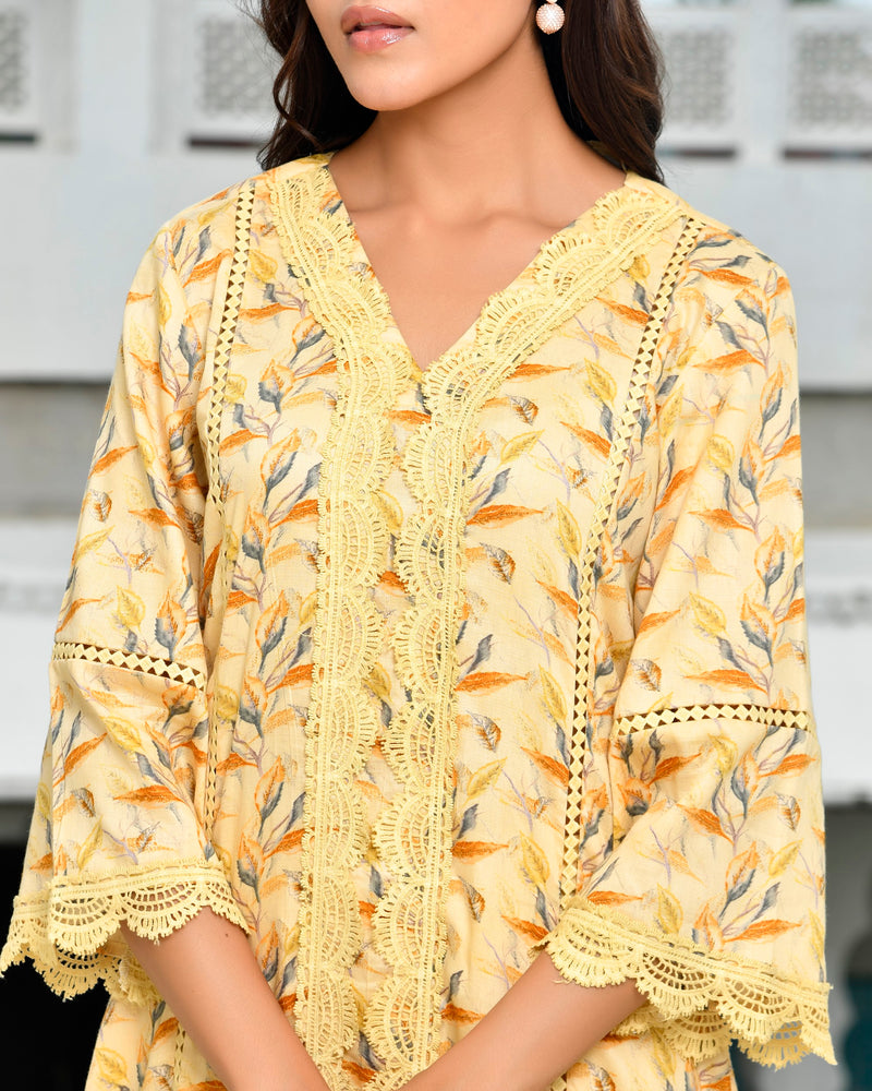 Women Cotton Kurta pant set with solid laced pant