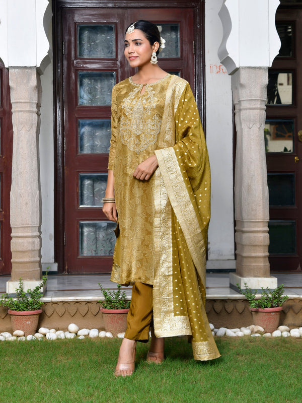 Women Digital Printed Tissue suit set with solid pant & brocade dupatta