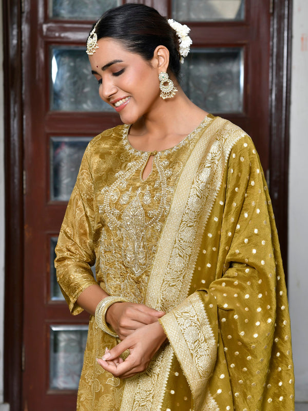 Women Digital Printed Tissue suit set with solid pant & brocade dupatta