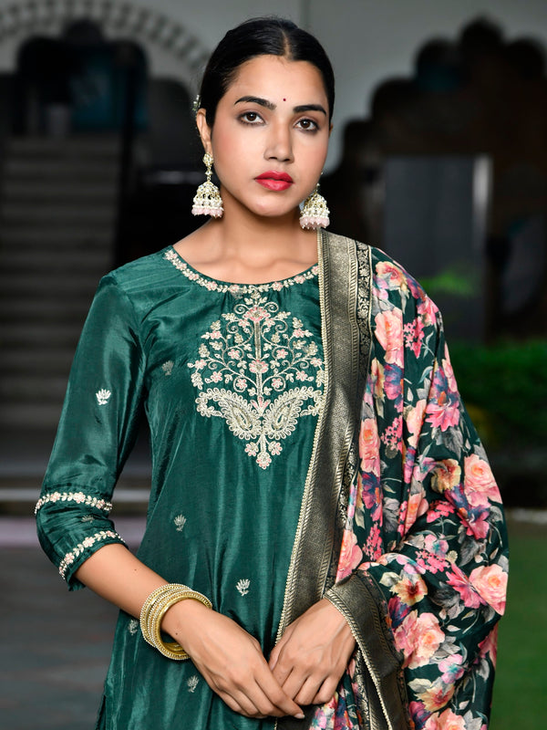 Women silk emboidered solid pant set & digital printed dupatta