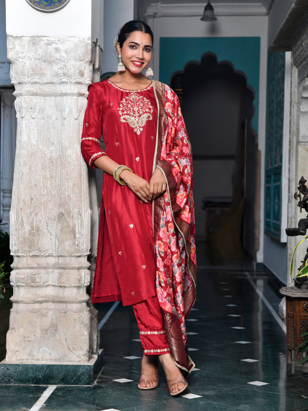 Women silk emboidered solid pant set & digital printed dupatta