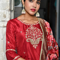 Women silk emboidered solid pant set & digital printed dupatta