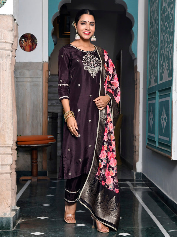Women silk emboidered solid pant set & digital printed dupatta