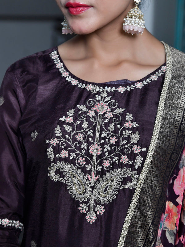 Women silk emboidered solid pant set & digital printed dupatta
