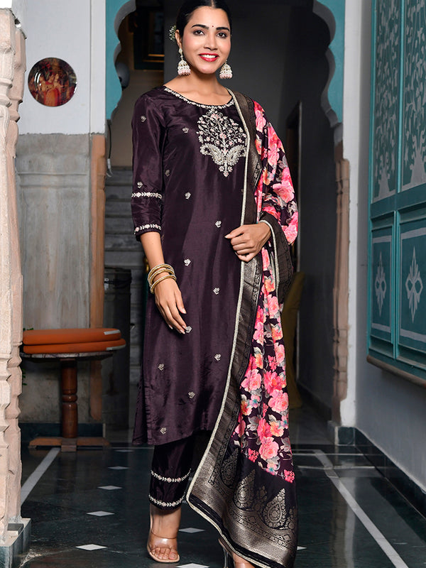 Women silk emboidered solid pant set & digital printed dupatta