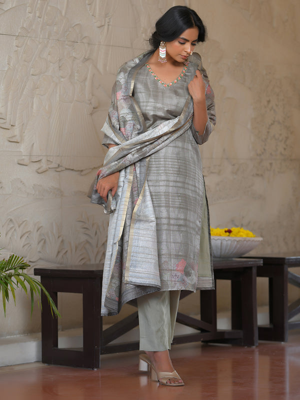 Women Silk Digital Printed Suit Set