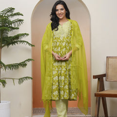 Women green Cotton kurta with cotton pant & dupatta