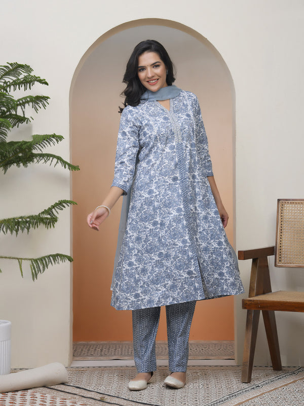 Women Grey panel kurta with cotton pant & dupatta