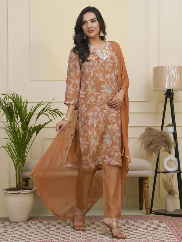 Women tissue shimmer kurta with silk pant & dupatta