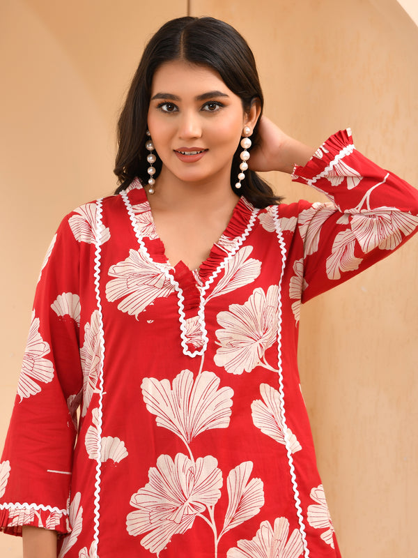 Red pleated cotton cord set with lace & cotton printed pants