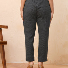 Black katha straight fit pants