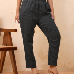 Black katha straight fit pants